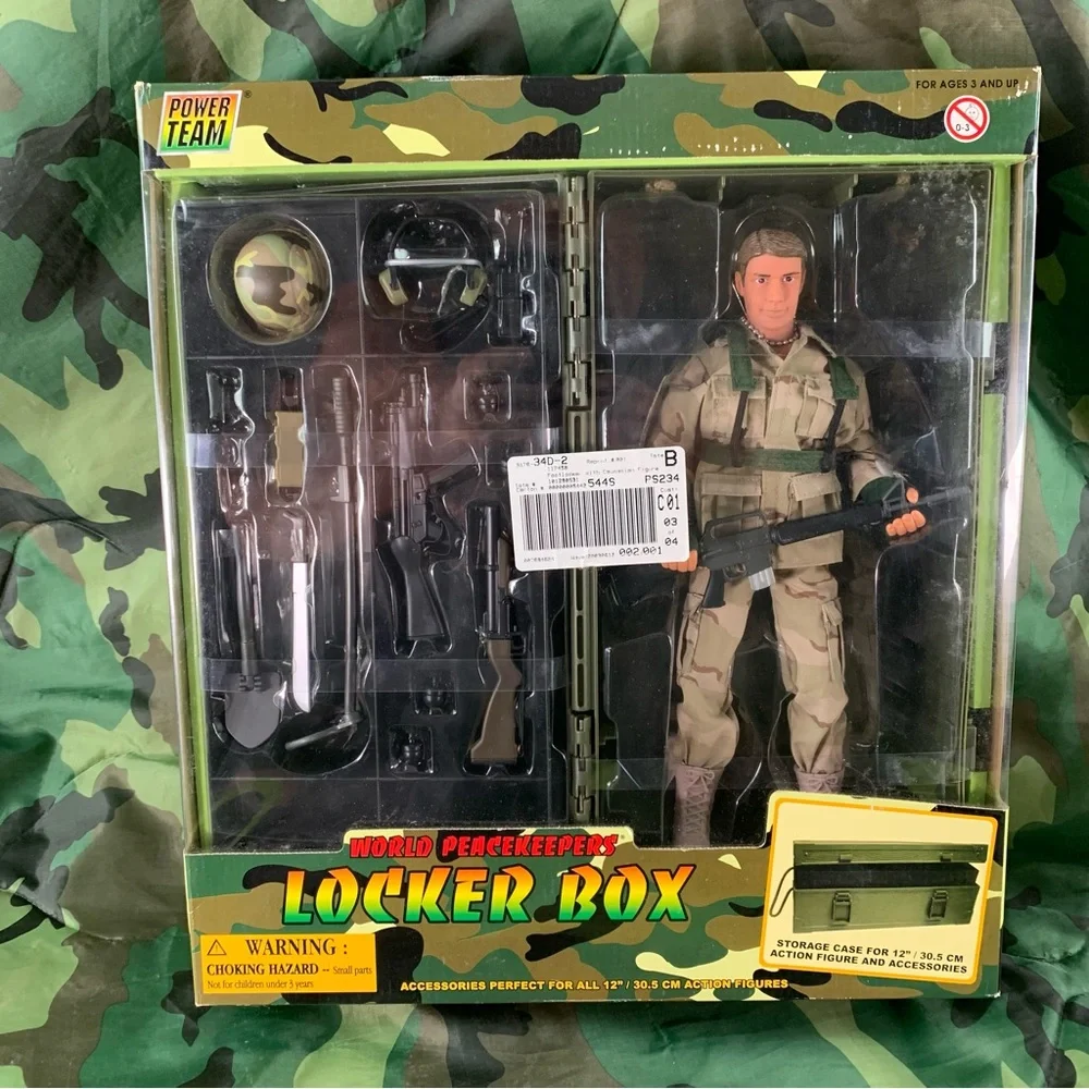 World Peacekeepers with Soldier and Locker Box Action Figure. - Picture 1 of 9